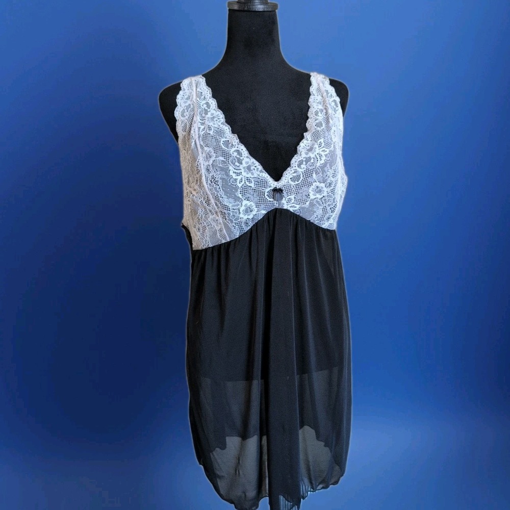 Tarte Nuir Babydoll V-Neck Sheer Black Cream Lace Bodice Spaghetti Straps EUC